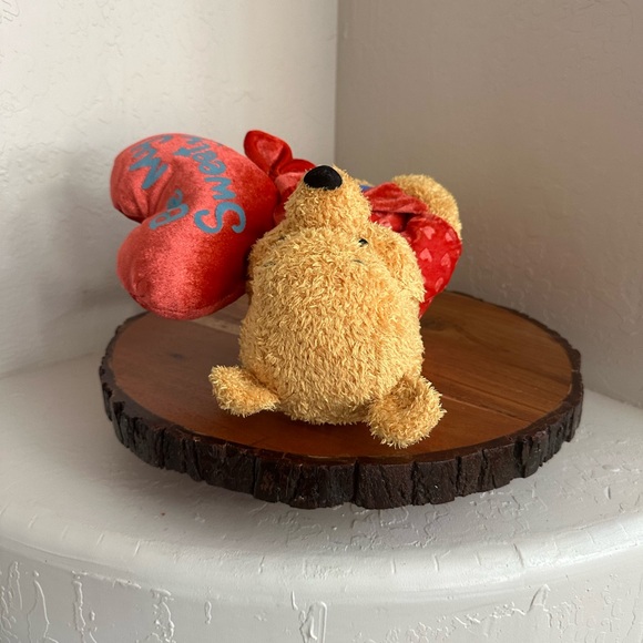 ❤️Vintage Disney Store Winnie the Pooh Valentines "Be My Sweety" Hearts Plush - Picture 16 of 16